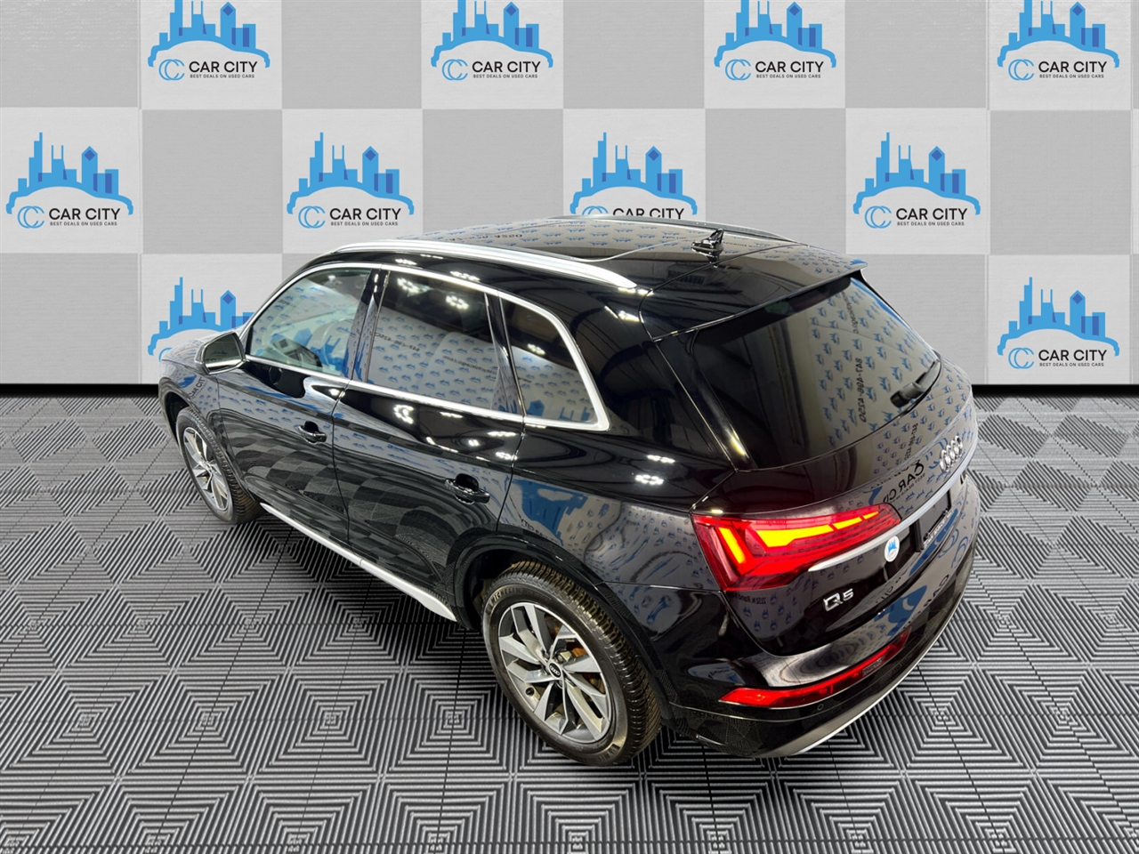 Audi Q5 2.0T Premium Plus quattro 2021