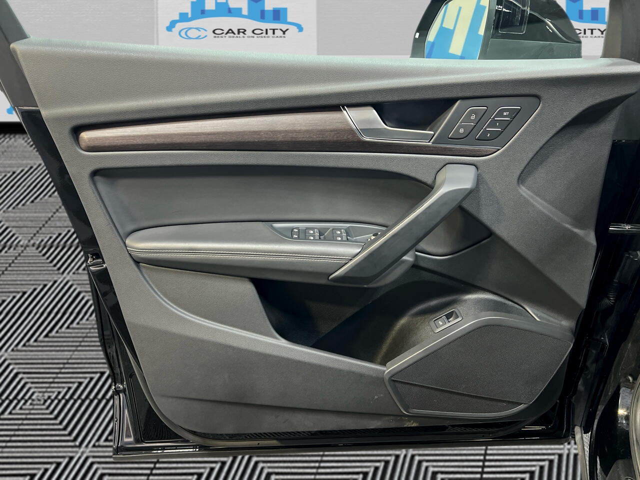 Audi Q5 2.0T Premium Plus quattro 2021