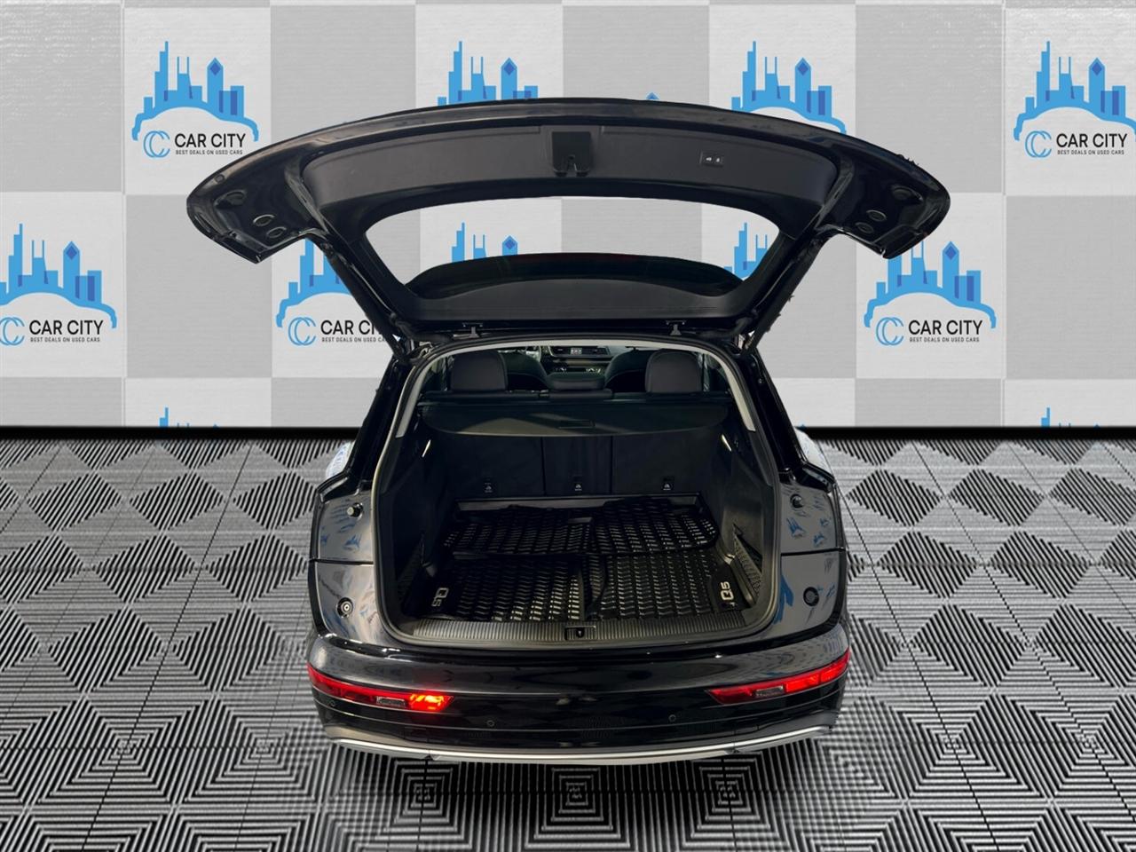 Audi Q5 2.0T Premium Plus quattro 2021