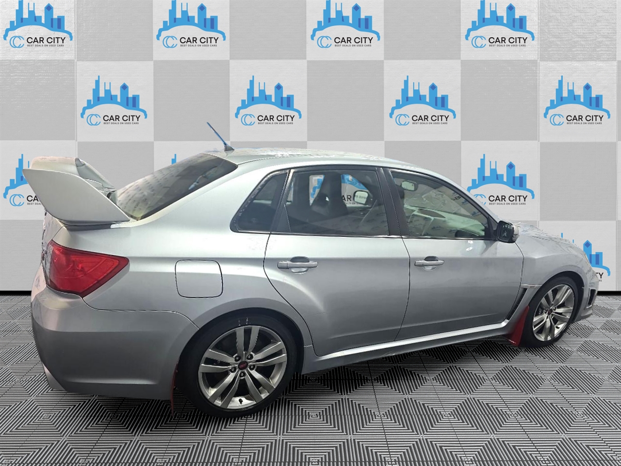 2013 Subaru Impreza WRX STI photo 3