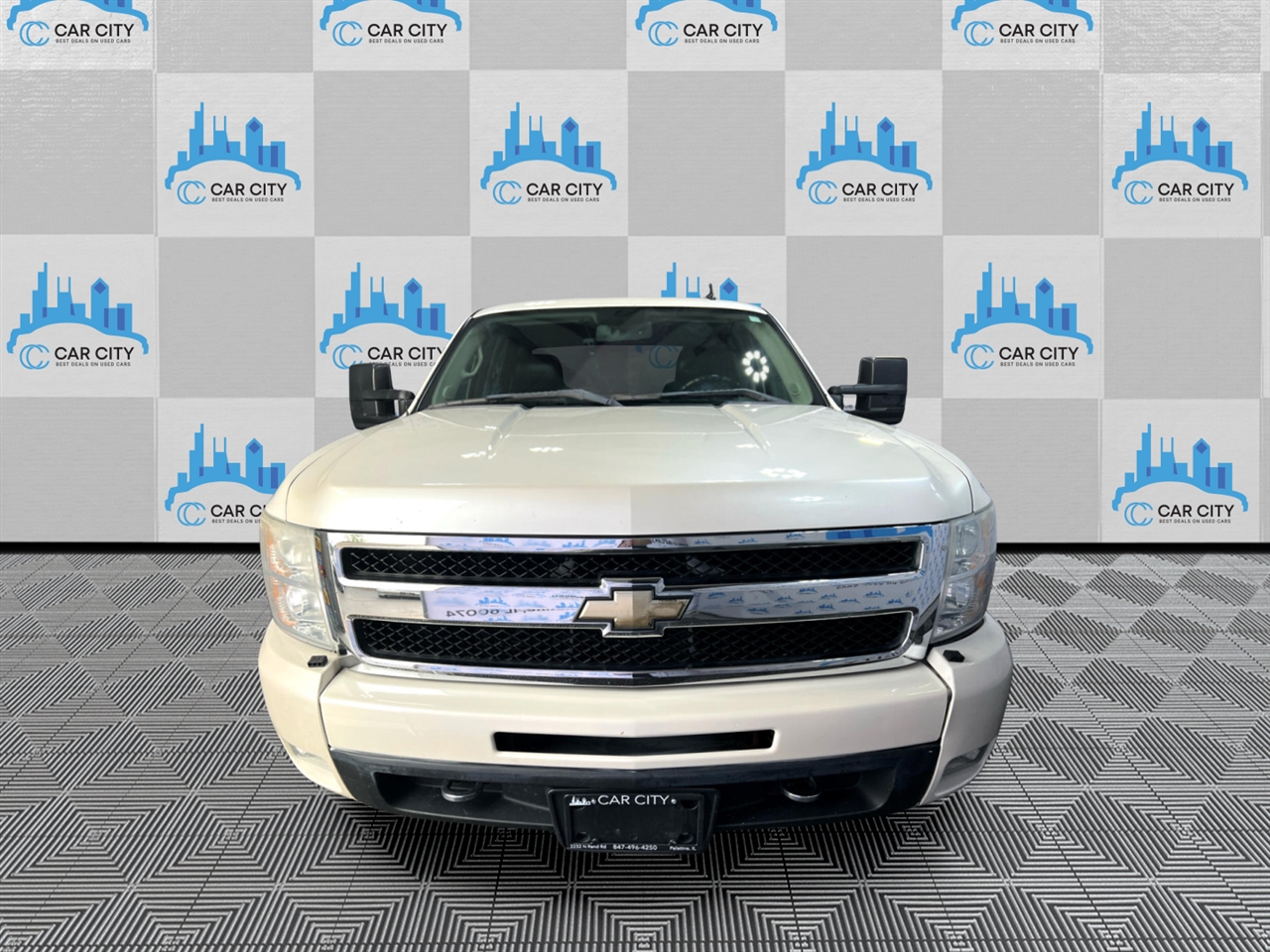 Chevrolet Silverado 1500 LTZ Crew Cab 4WD 2011