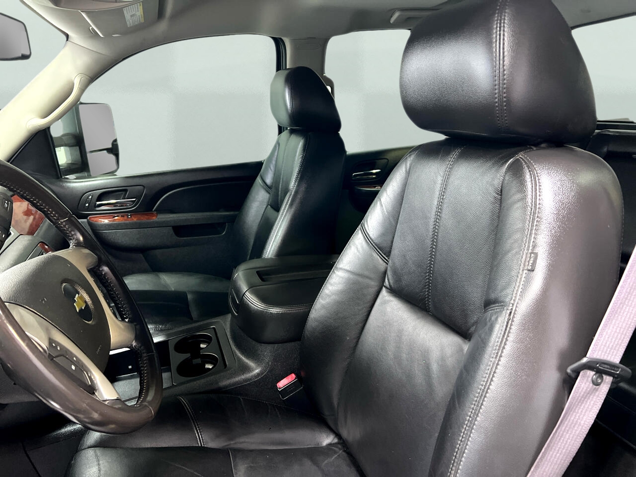 Chevrolet Silverado 1500 LTZ Crew Cab 4WD 2011