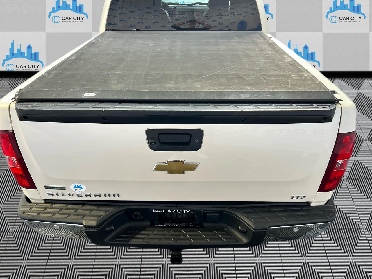 Chevrolet Silverado 1500 LTZ Crew Cab 4WD 2011