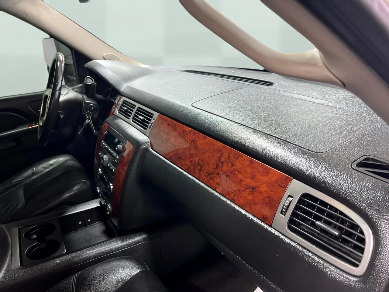 Chevrolet Silverado 1500 LTZ Crew Cab 4WD 2011