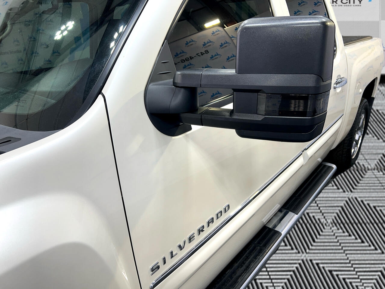 Chevrolet Silverado 1500 LTZ Crew Cab 4WD 2011