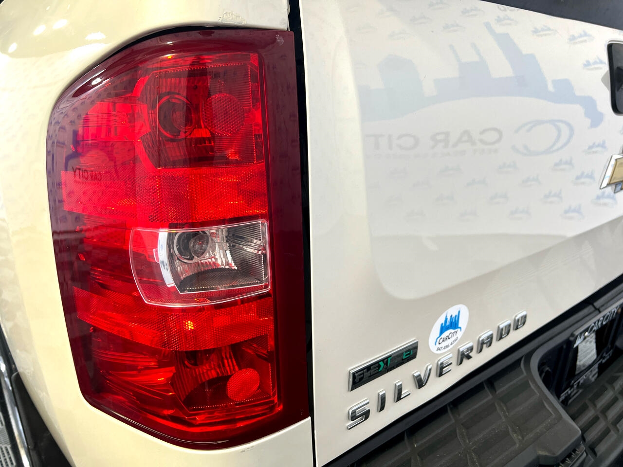 Chevrolet Silverado 1500 LTZ Crew Cab 4WD 2011