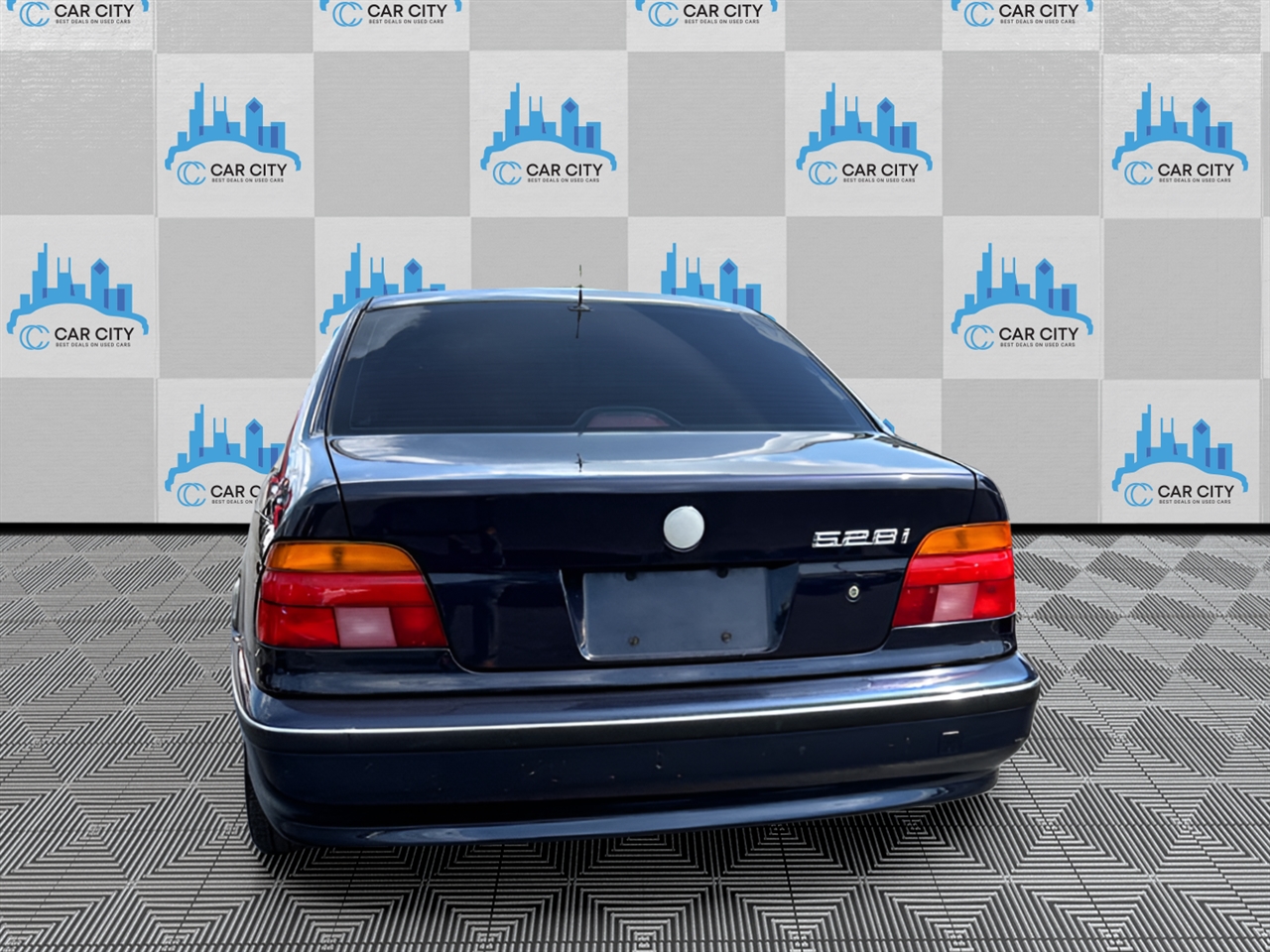 BMW 5-Series 528i 2000