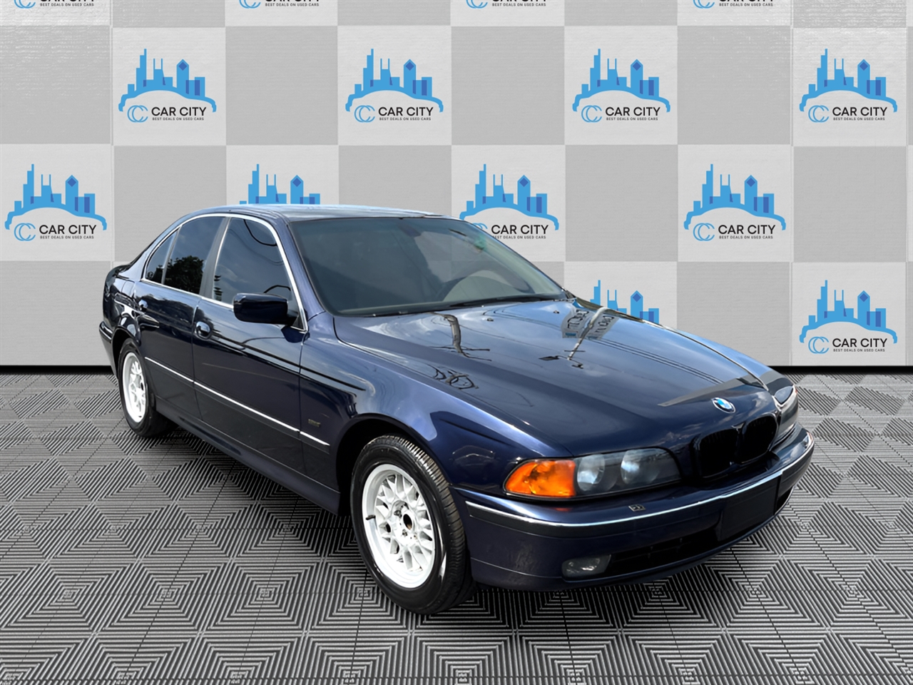 BMW 5-Series 528i 2000