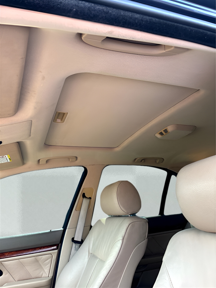 BMW 5-Series 528i 2000