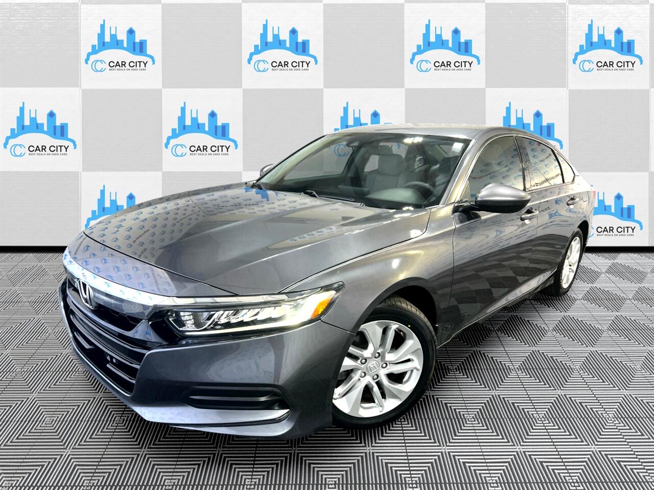 2018 Honda Accord LX photo 2