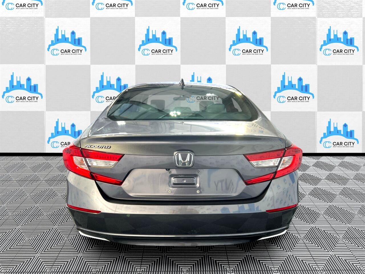2018 Honda Accord LX photo 8