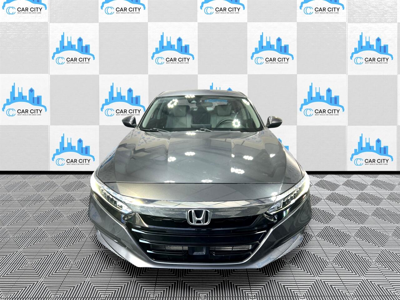 2018 Honda Accord LX photo 14