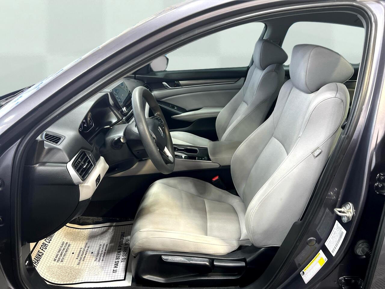 2018 Honda Accord LX photo 19