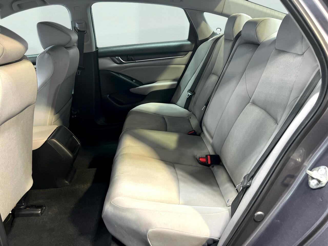 2018 Honda Accord LX photo 23