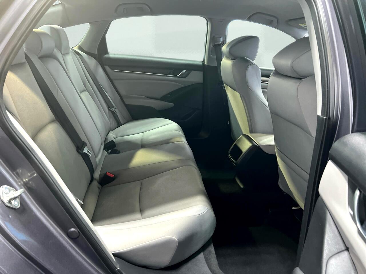 2018 Honda Accord LX photo 28