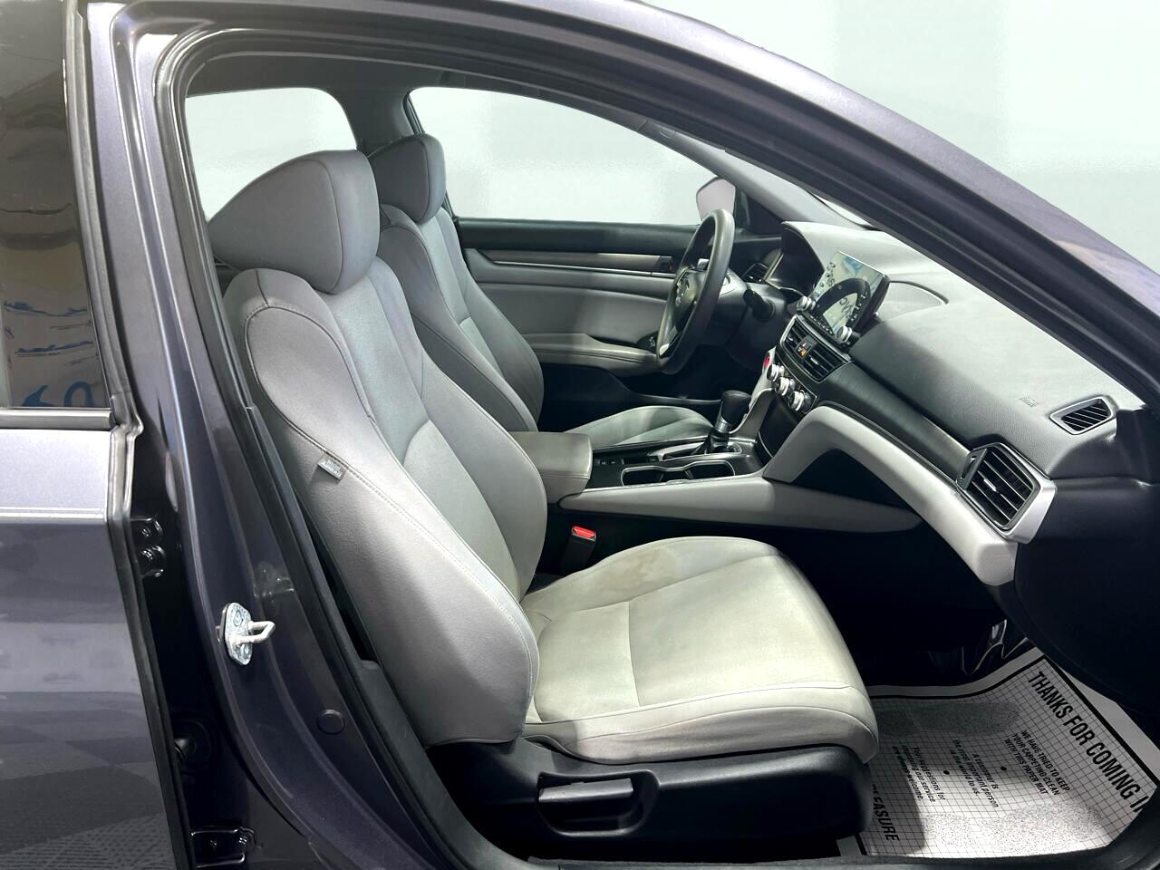 2018 Honda Accord LX photo 31