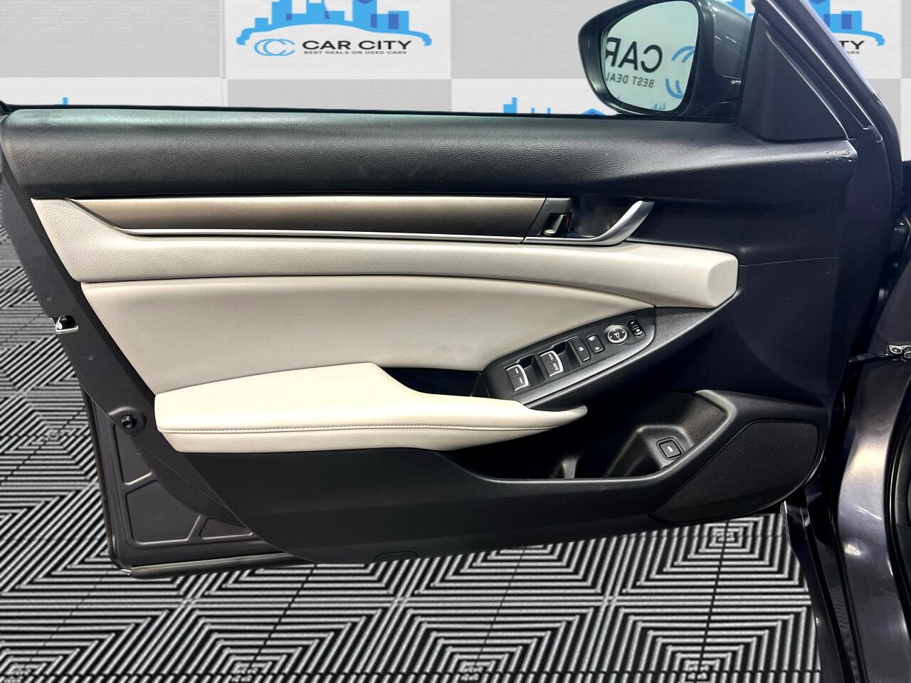 2018 Honda Accord LX photo 47