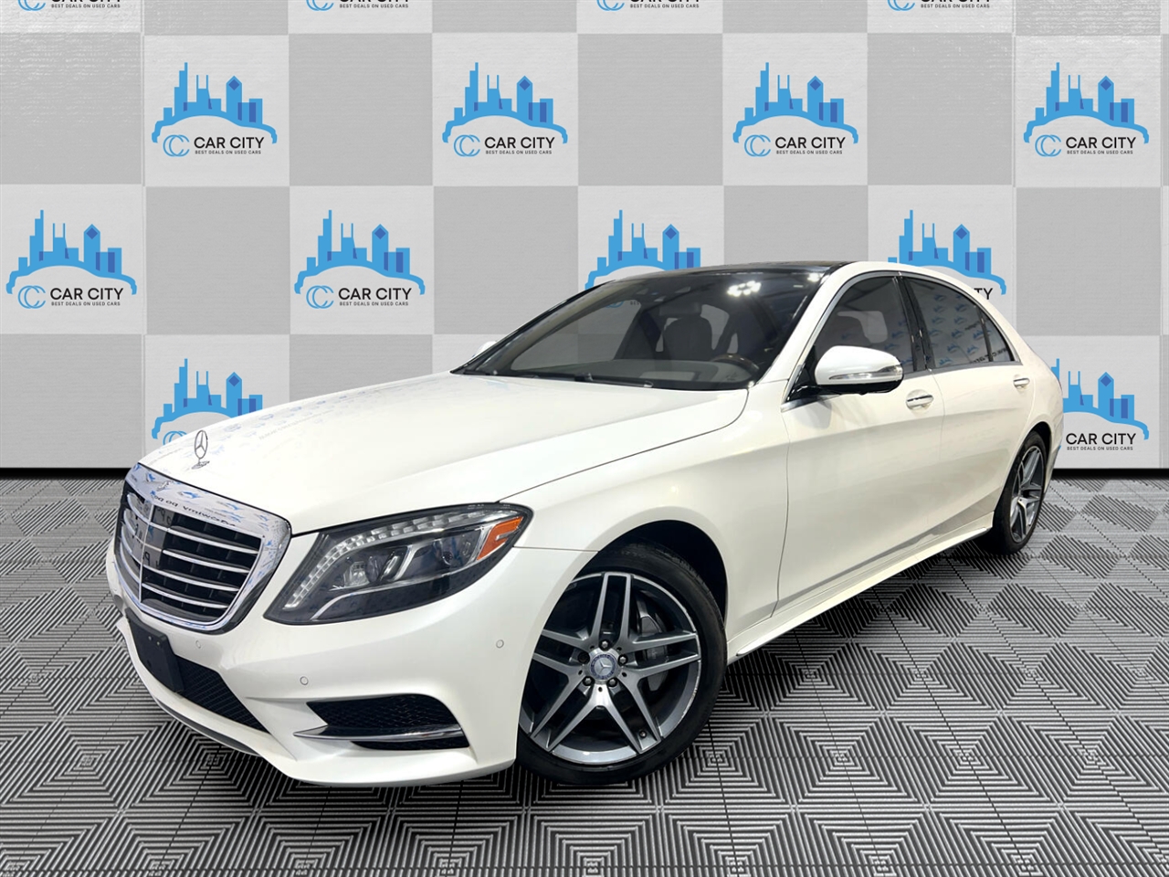 2015 Mercedes Benz S 550 photo 2
