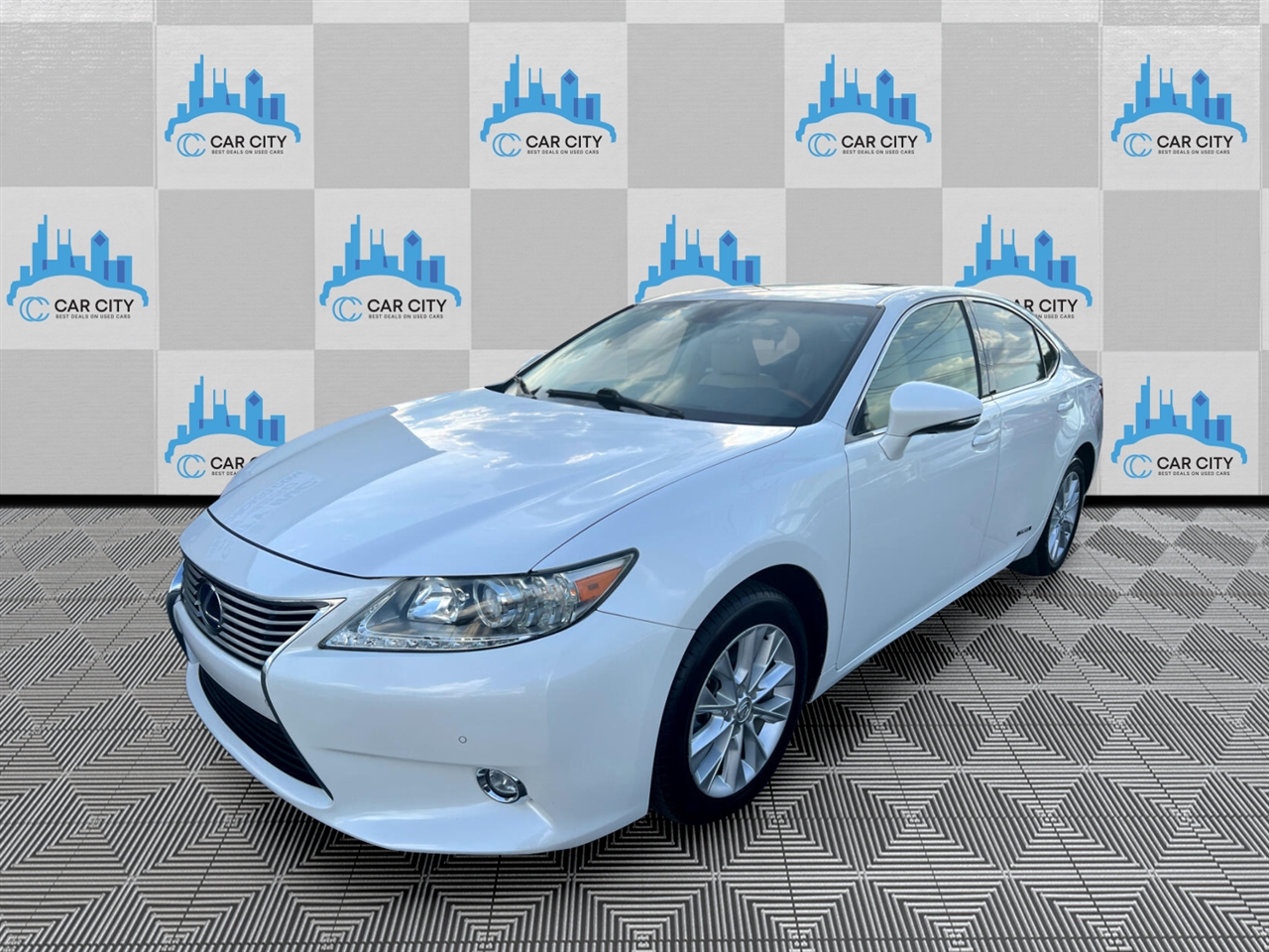 Lexus ES 300h Luxury 2014