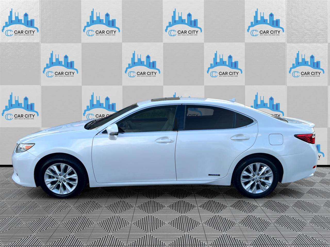 Lexus ES 300h Luxury 2014