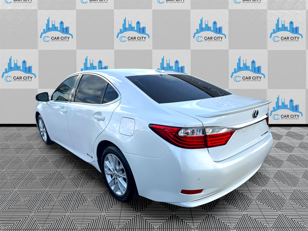 Lexus ES 300h Luxury 2014