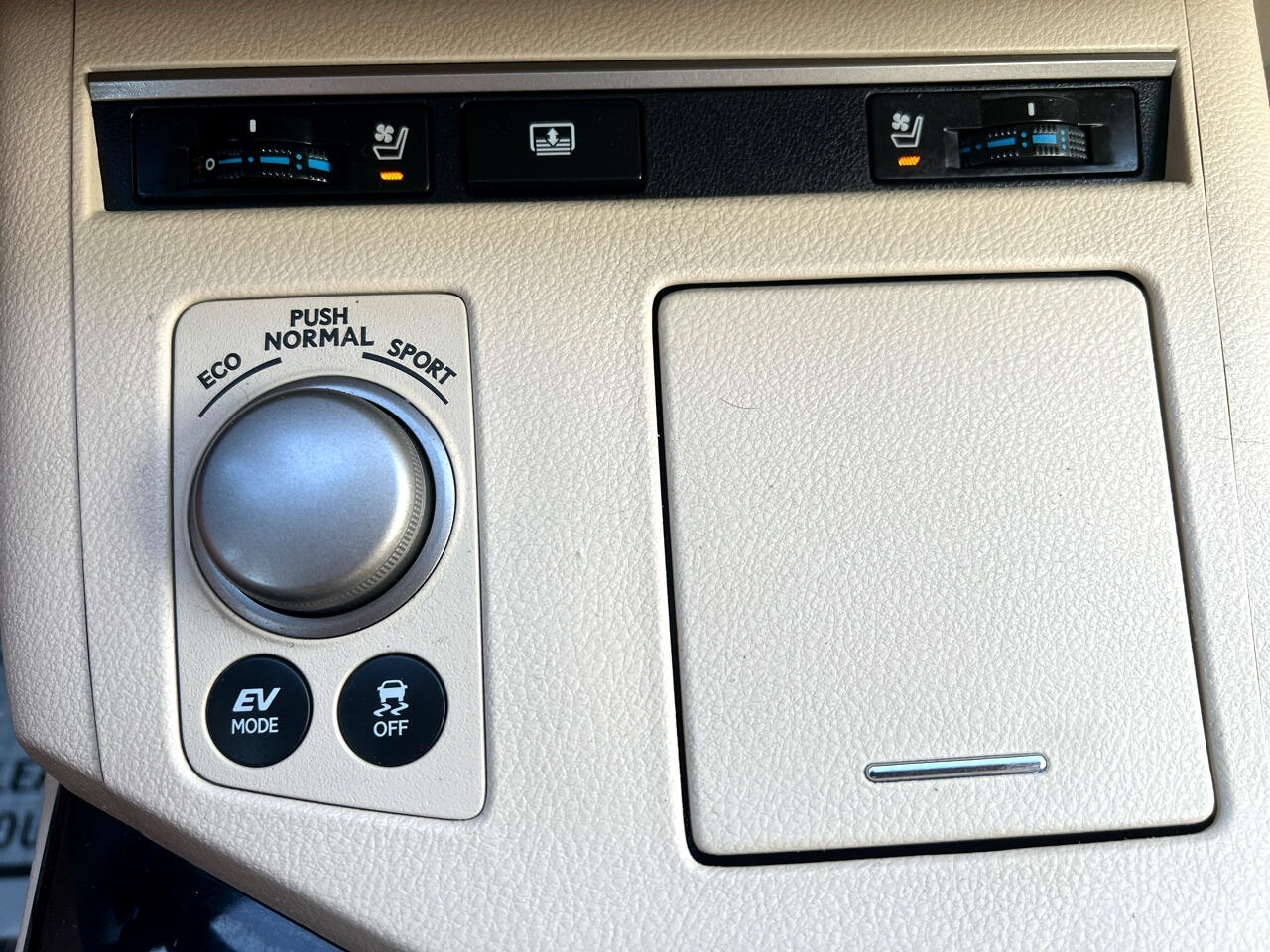 Lexus ES 300h Luxury 2014