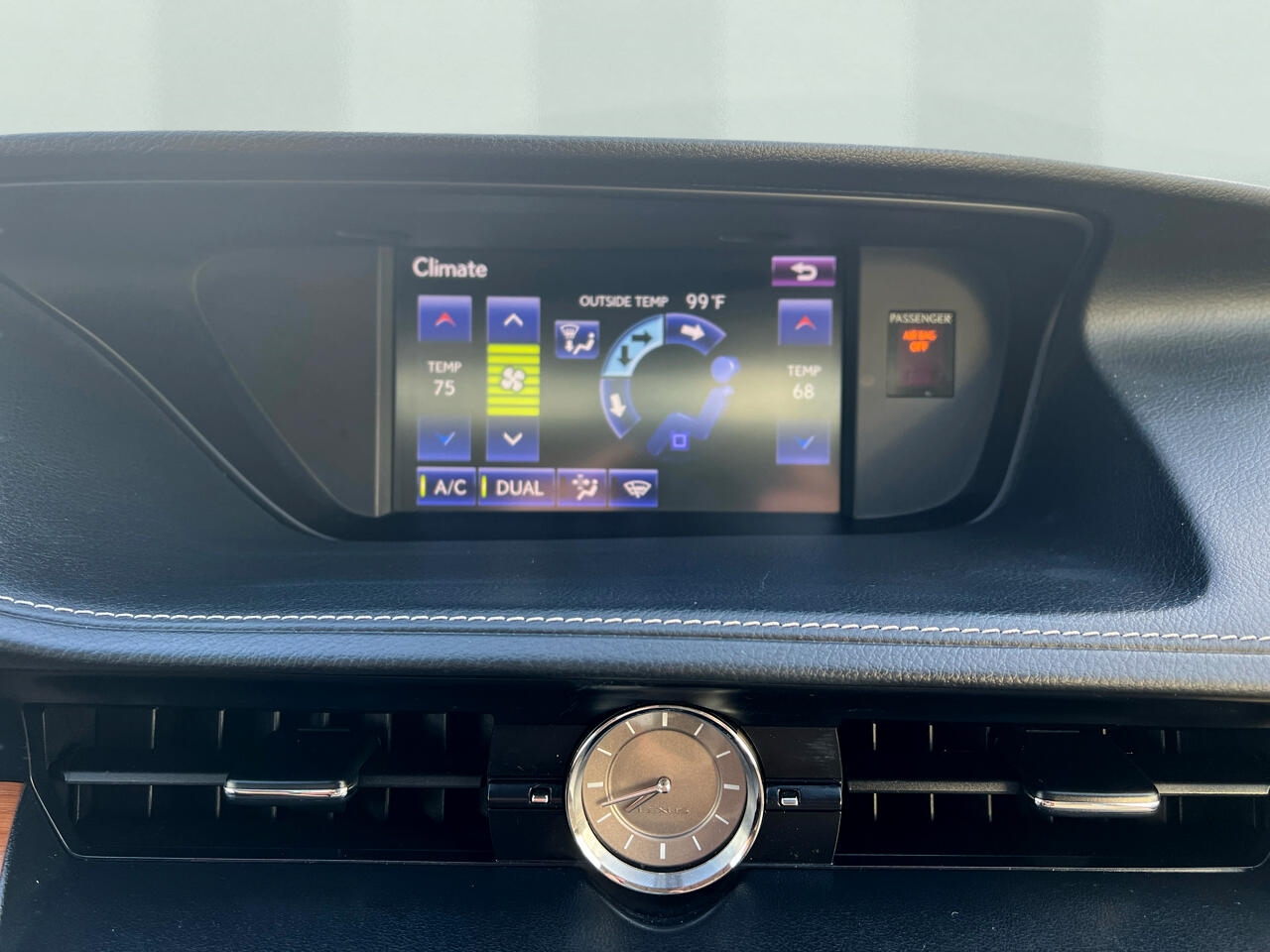 Lexus ES 300h Luxury 2014