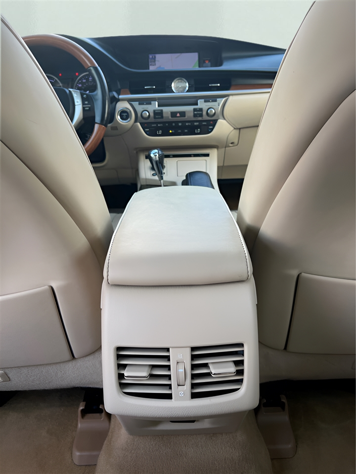 Lexus ES 300h Luxury 2014