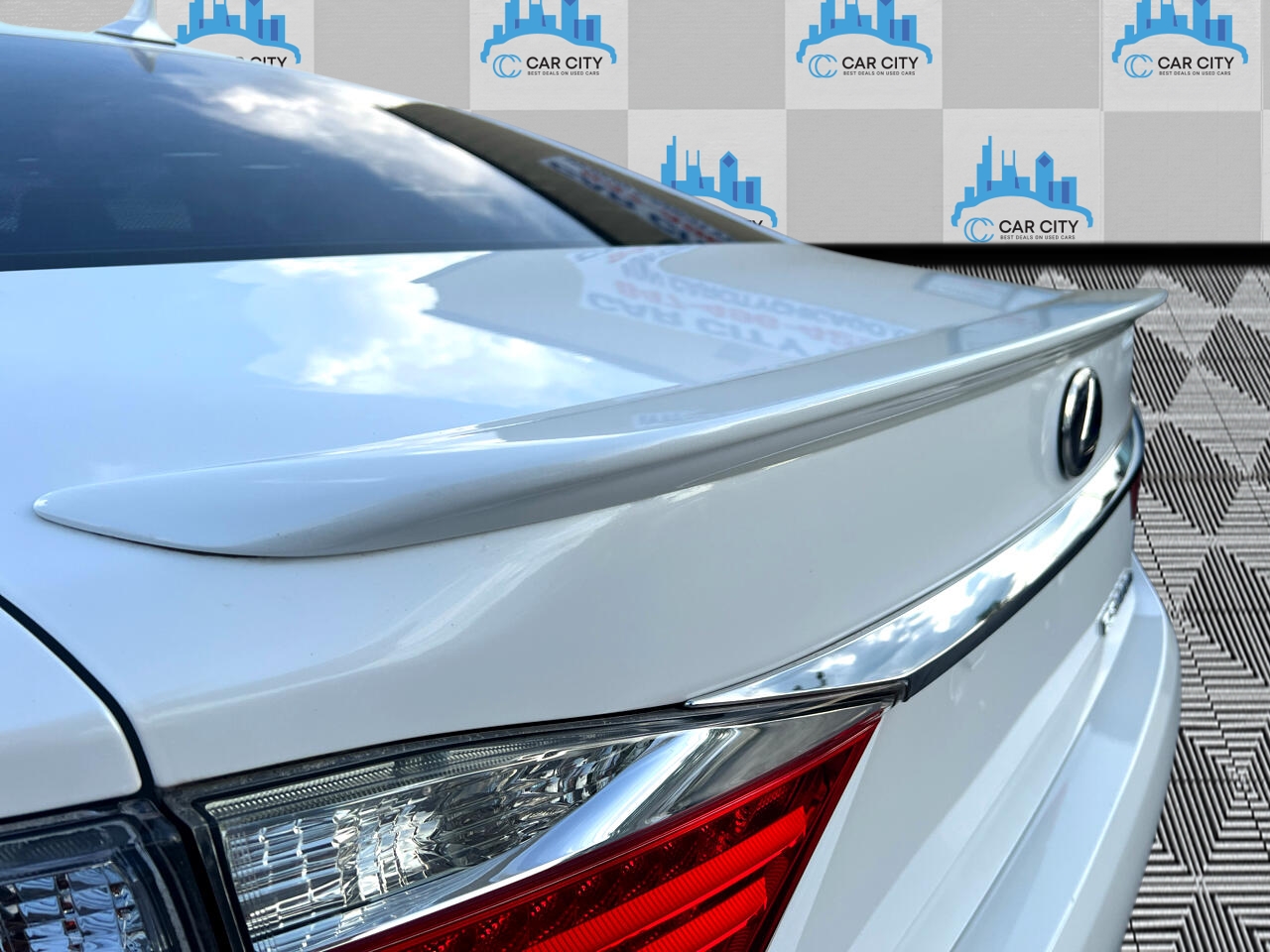 Lexus ES 300h Luxury 2014