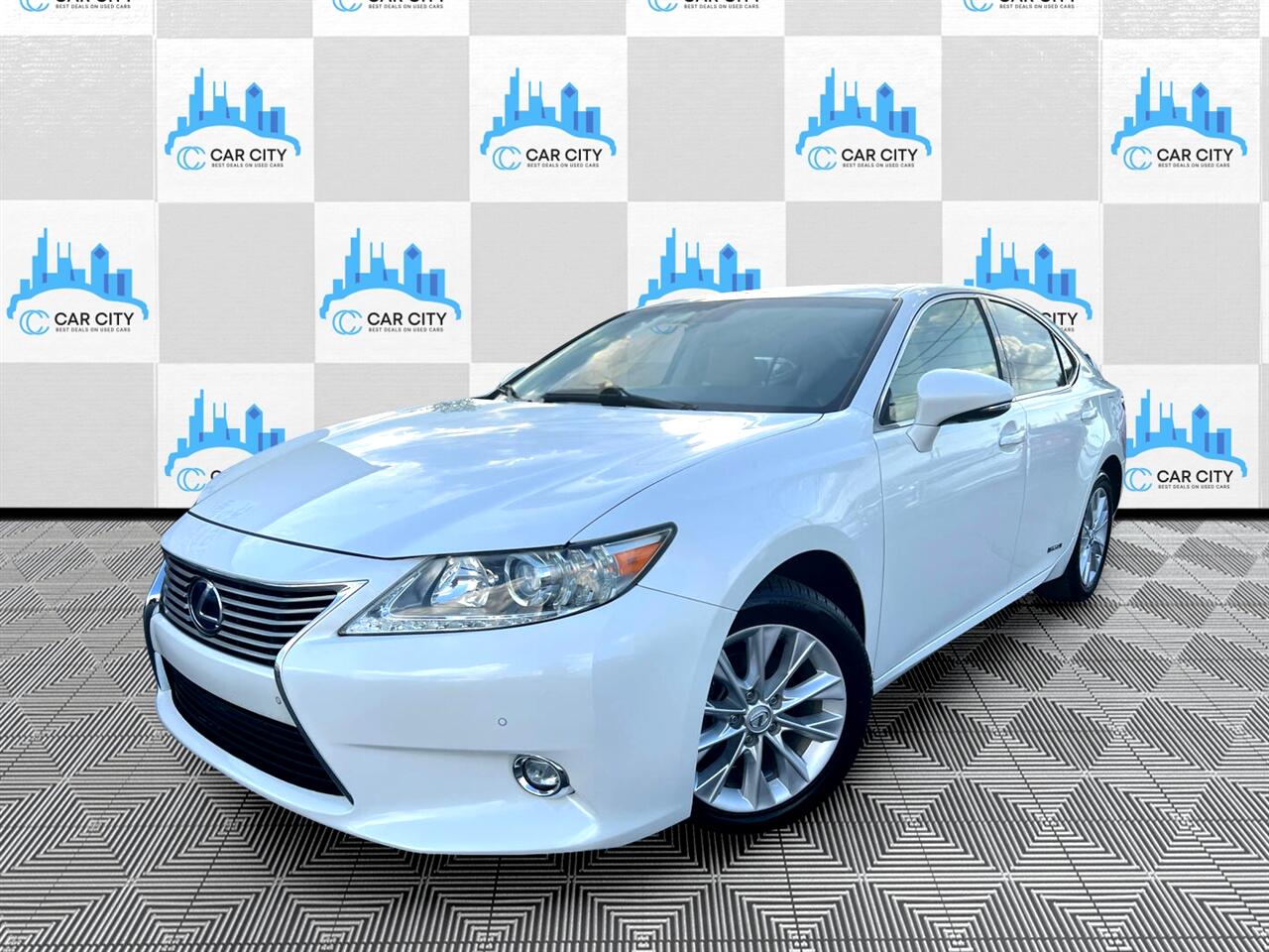 Lexus ES 300h Luxury 2014