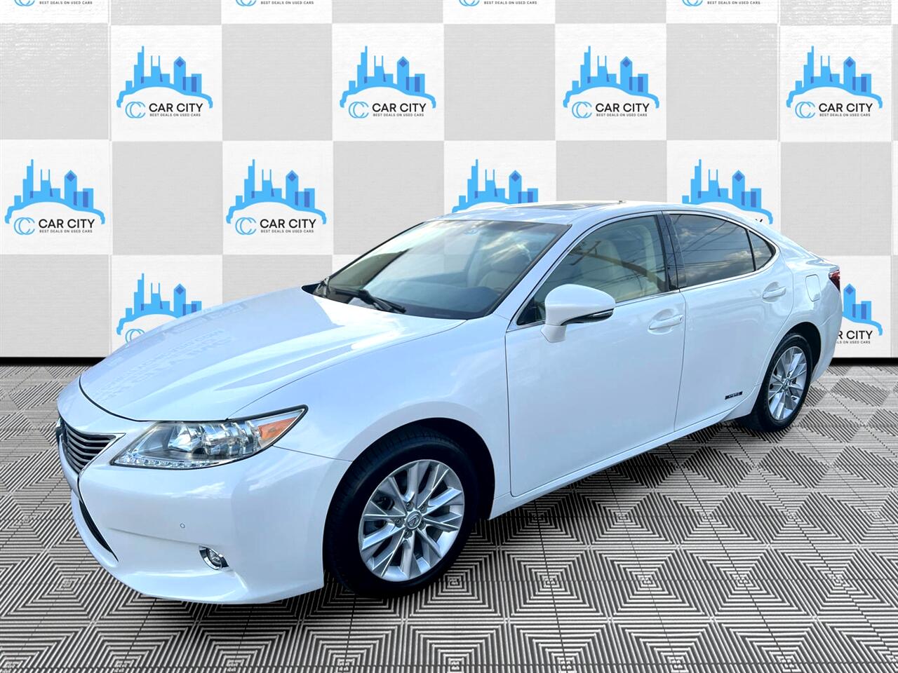 Lexus ES 300h Luxury 2014
