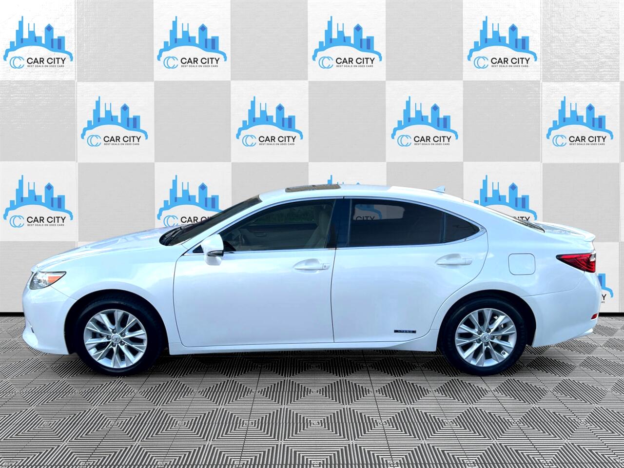 Lexus ES 300h Luxury 2014