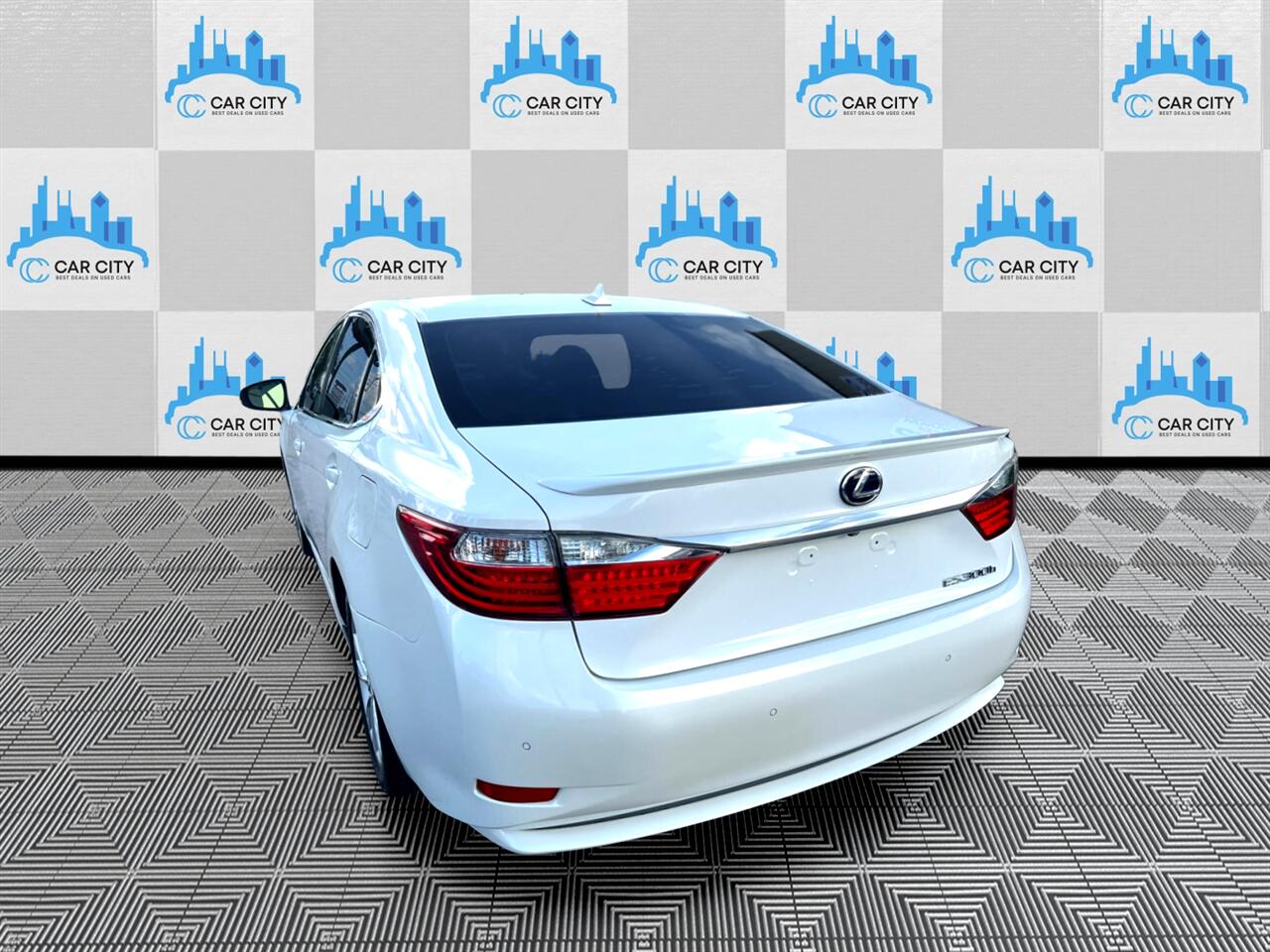 Lexus ES 300h Luxury 2014