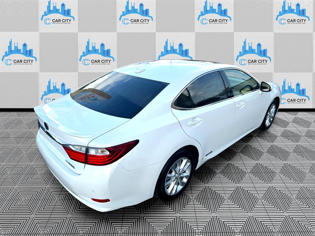 Lexus ES 300h Luxury 2014