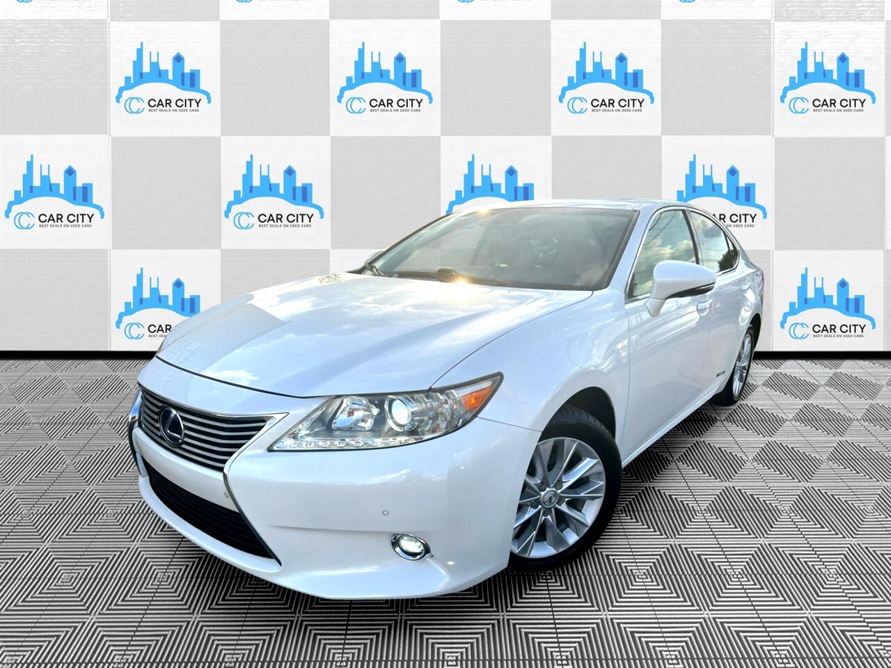 Lexus ES 300h Luxury 2014