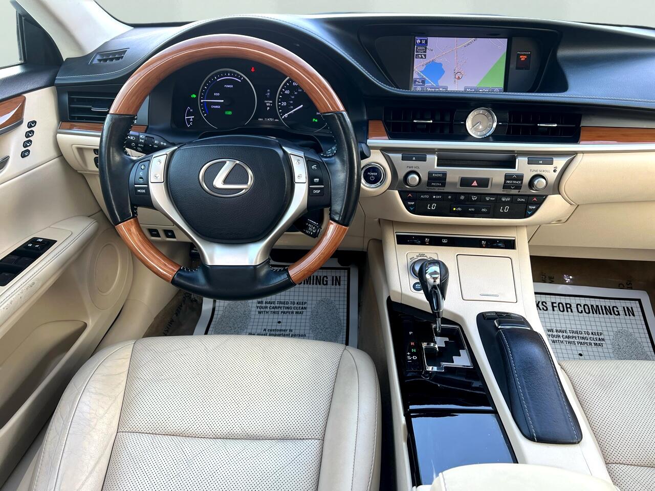 Lexus ES 300h Luxury 2014