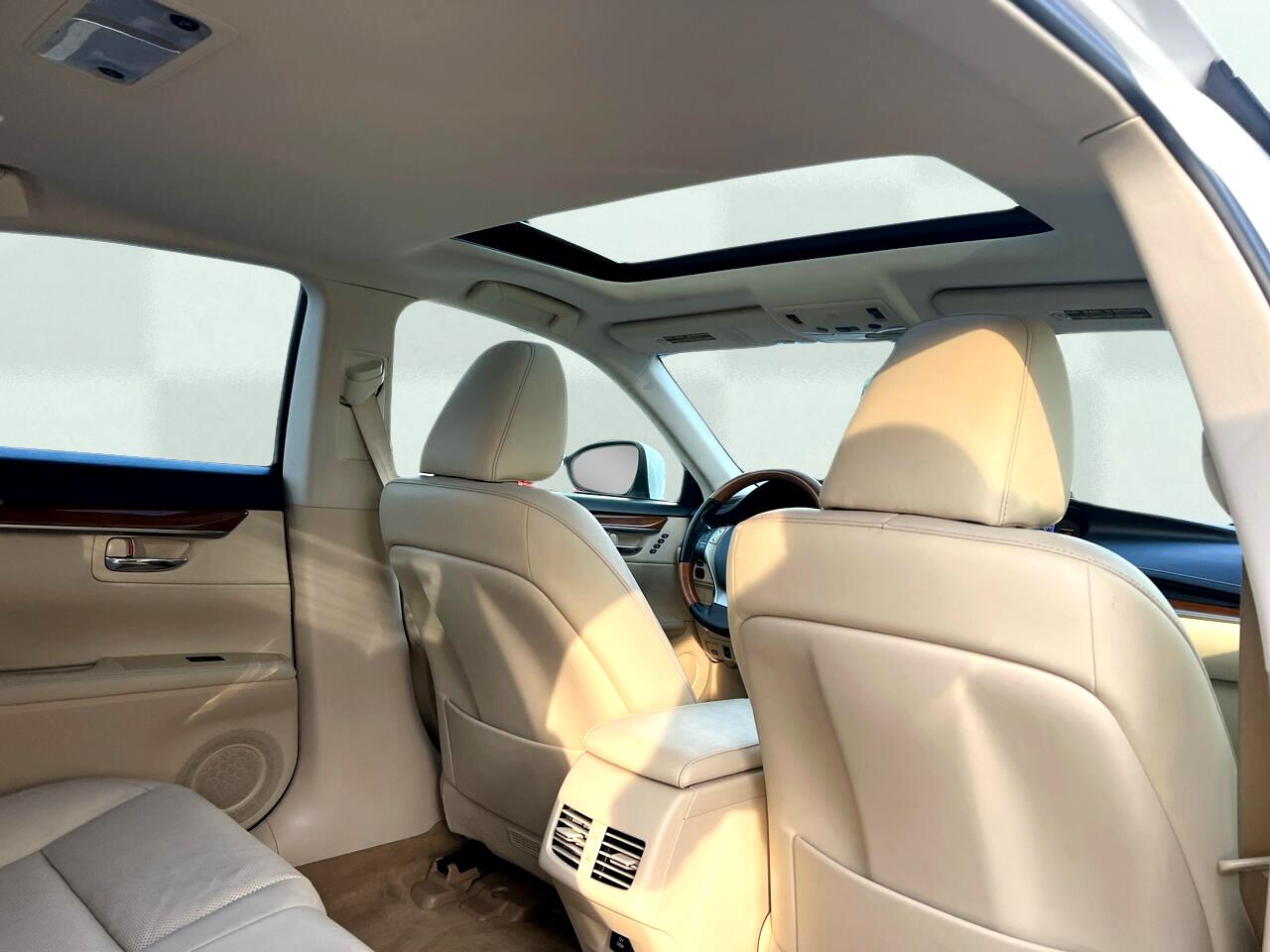 Lexus ES 300h Luxury 2014