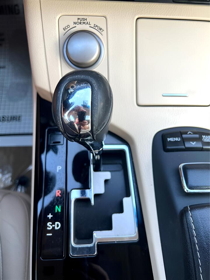 Lexus ES 300h Luxury 2014