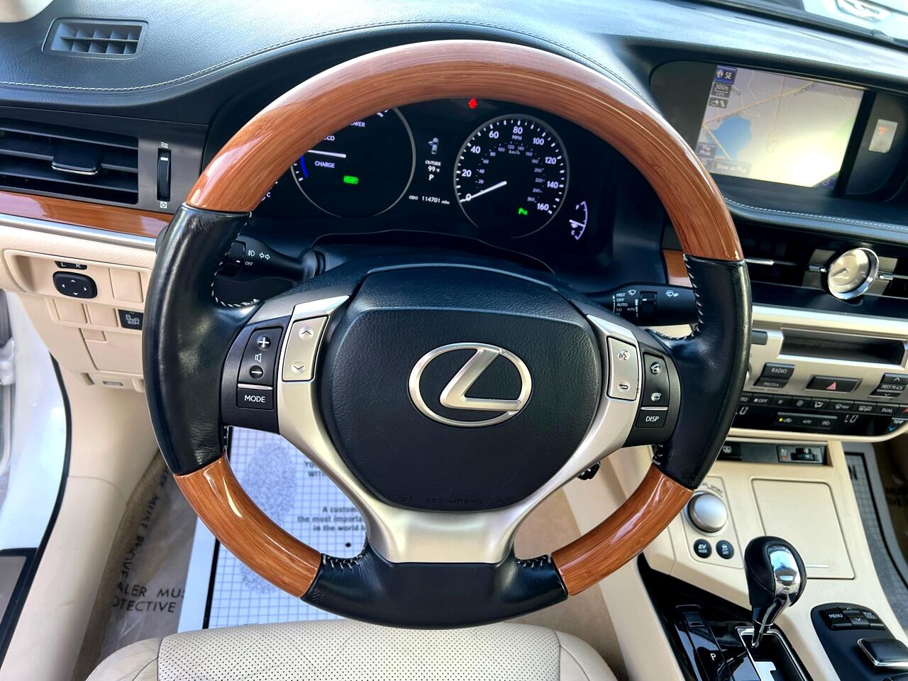 Lexus ES 300h Luxury 2014