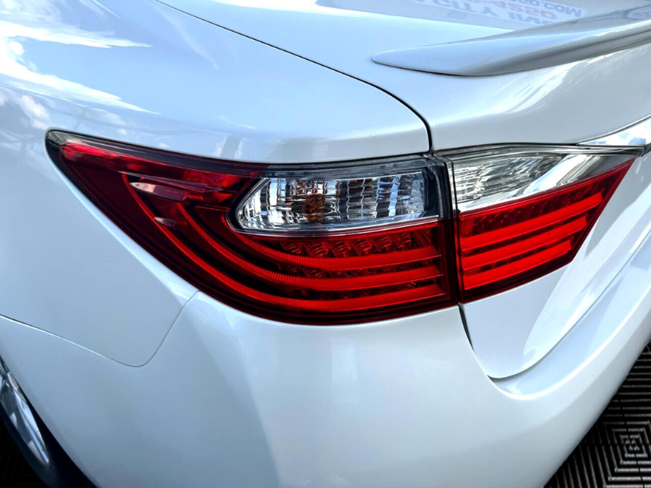 Lexus ES 300h Luxury 2014