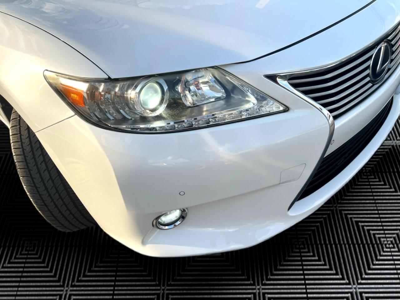 Lexus ES 300h Luxury 2014