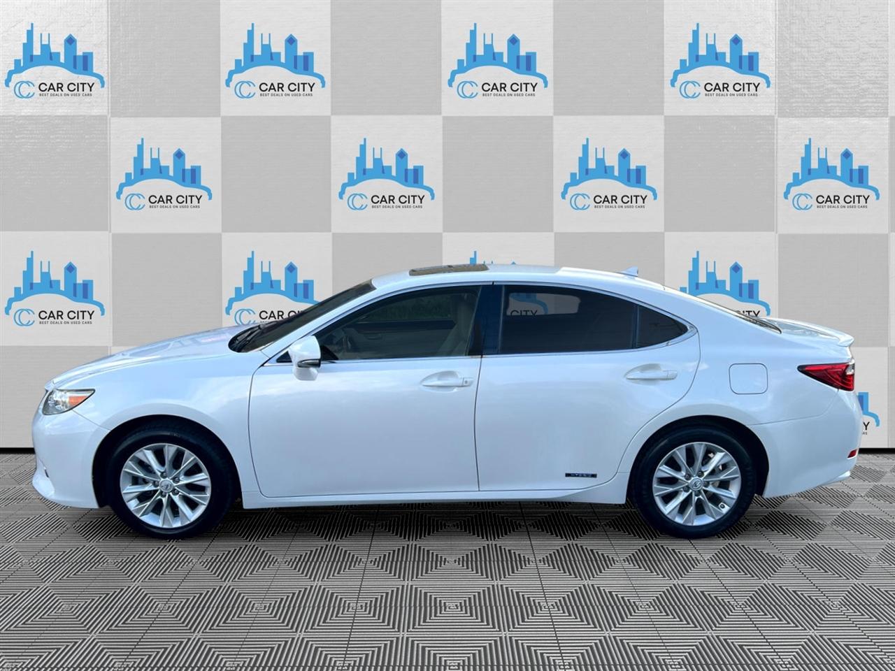 Lexus ES 300h Luxury 2014