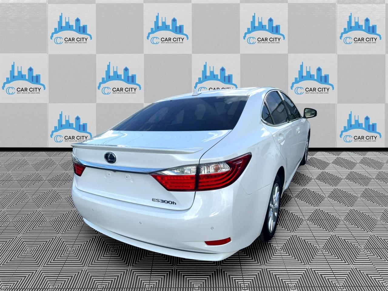 Lexus ES 300h Luxury 2014