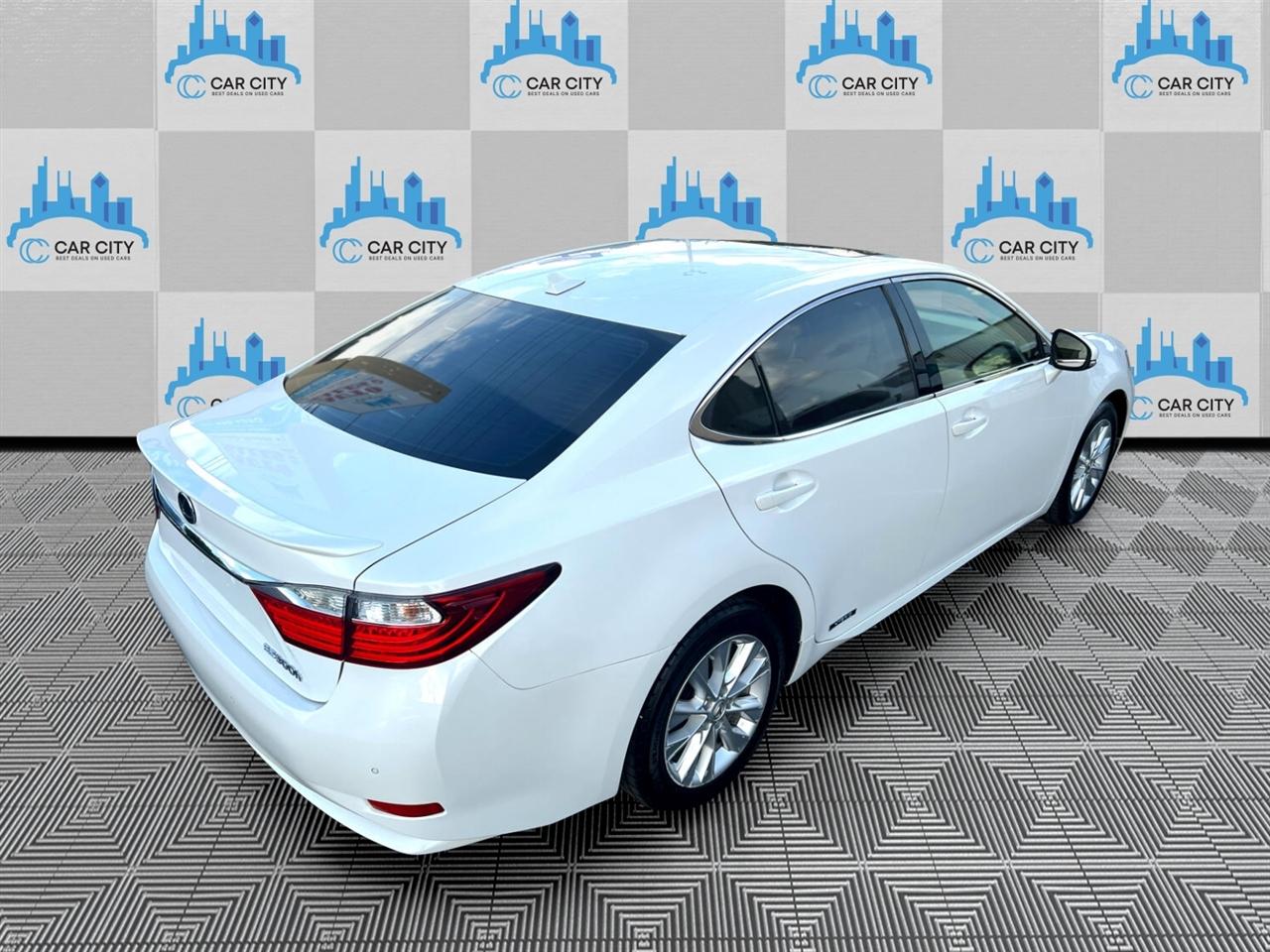 Lexus ES 300h Luxury 2014