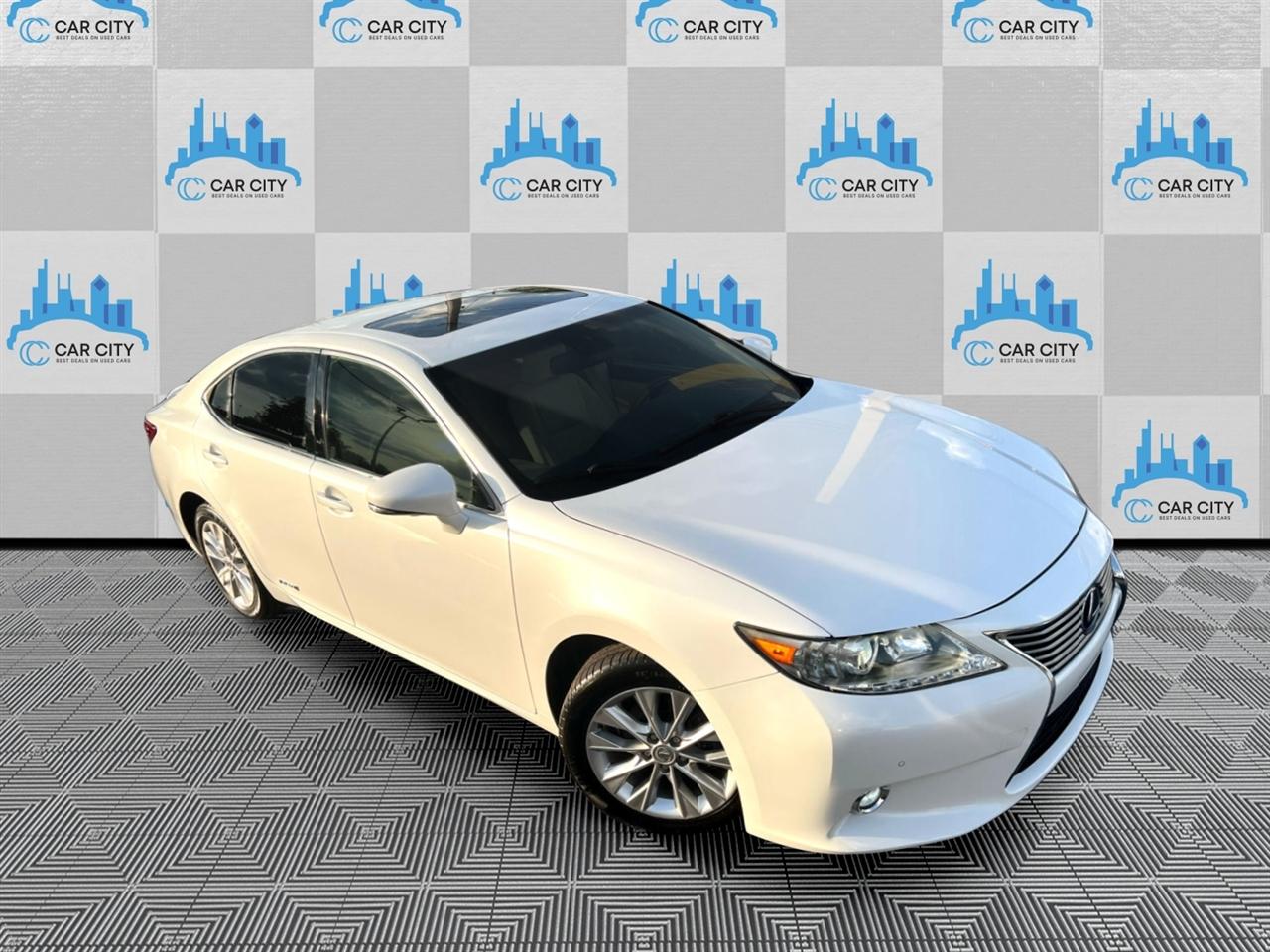 Lexus ES 300h Luxury 2014