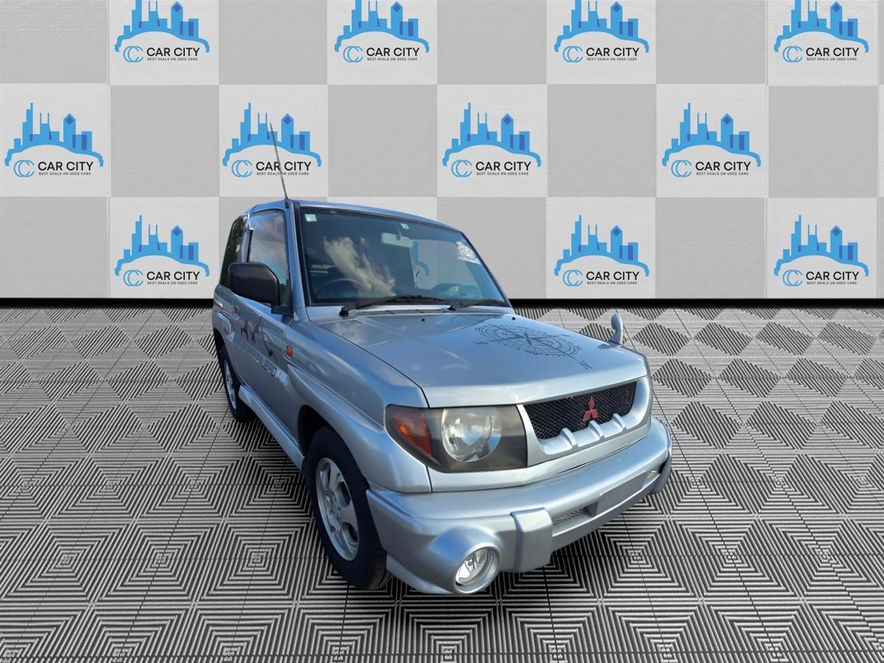 Mitsubishi Pajero  1998