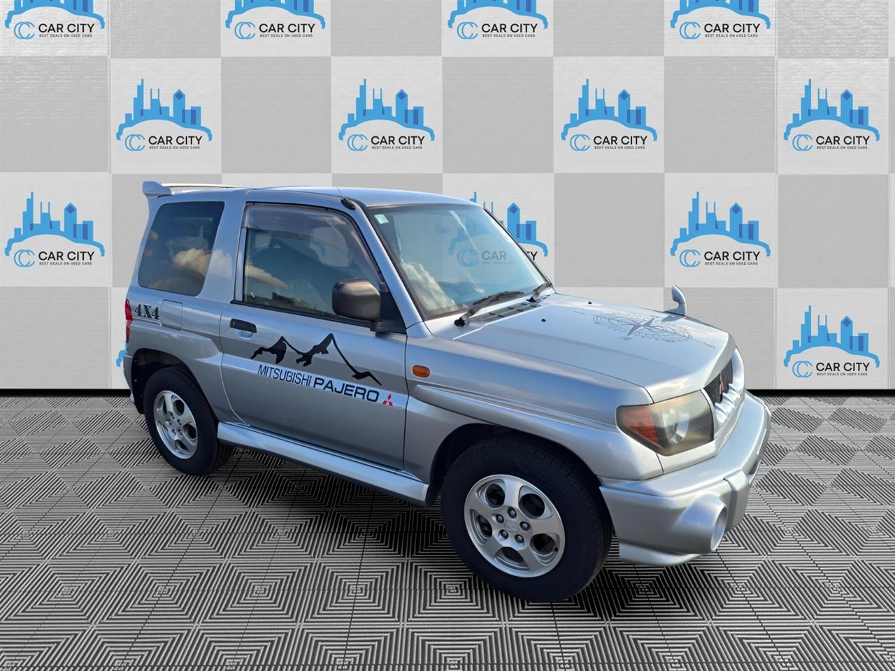 Mitsubishi Pajero  1998