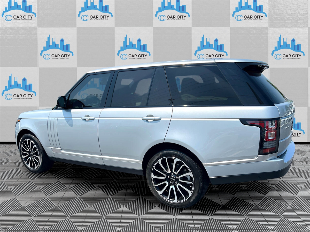 Land Rover Range Rover Supercharged 2015