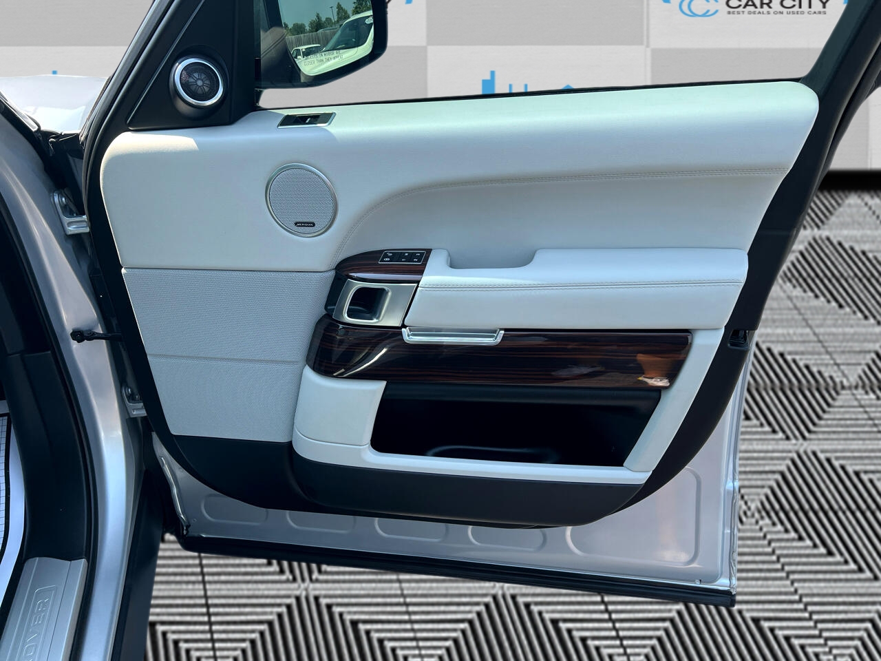 Land Rover Range Rover Supercharged 2015