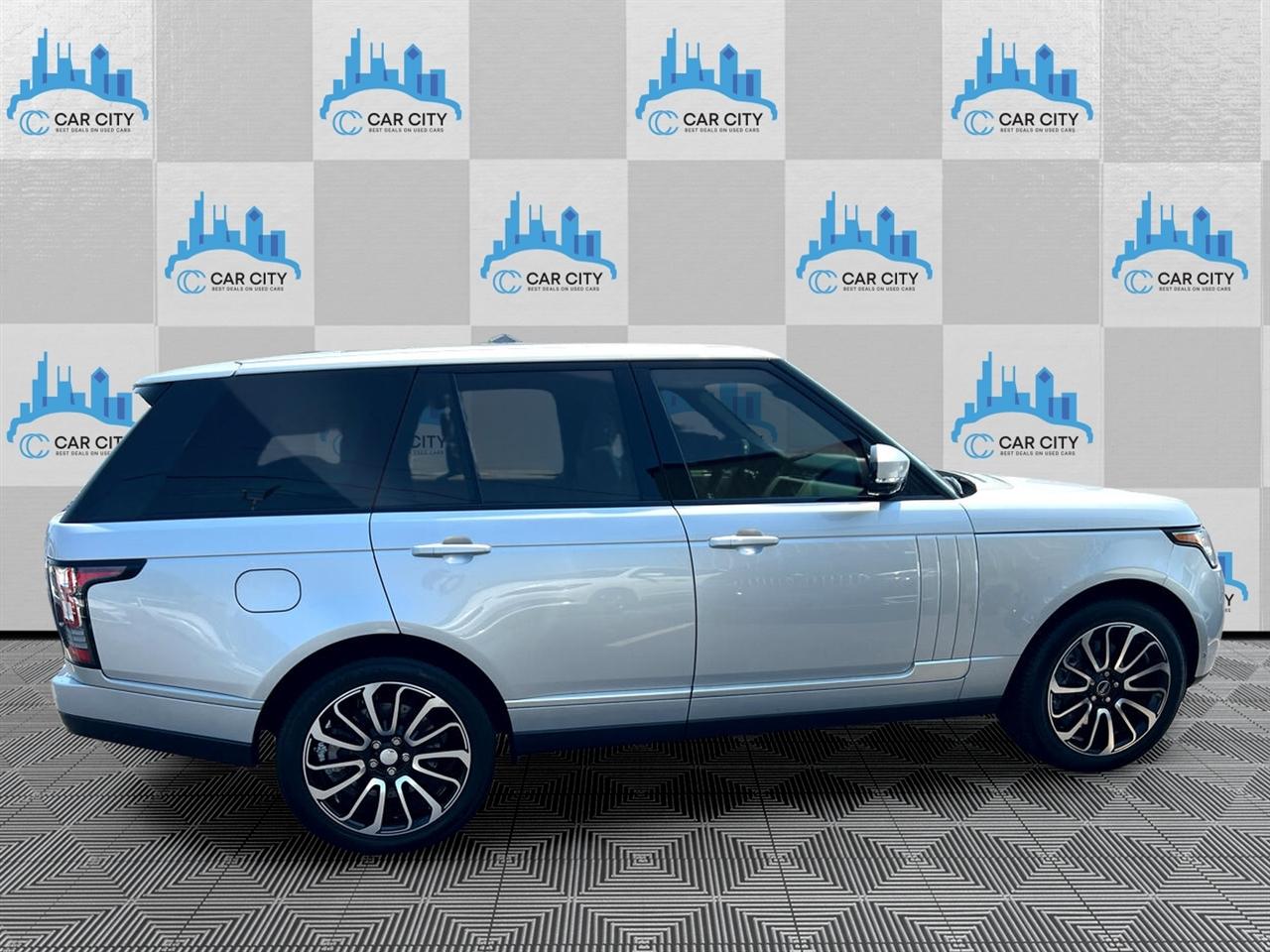 Land Rover Range Rover Supercharged 2015